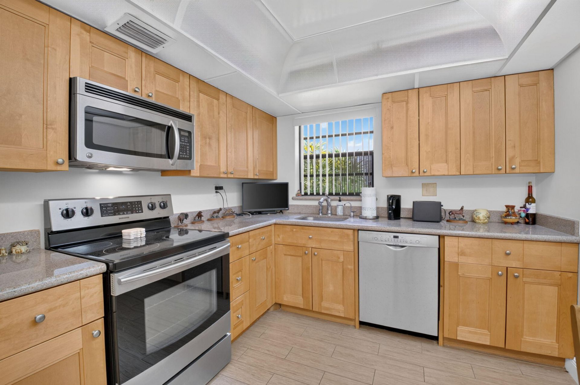 441 Piedmont J, Unit 441, Delray Beach, FL 33484 Photo