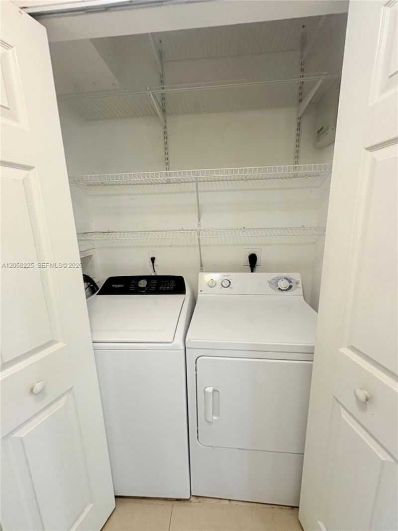 8030 N Nob Hill Rd , Unit 105, Tamarac, FL 33321 Photo