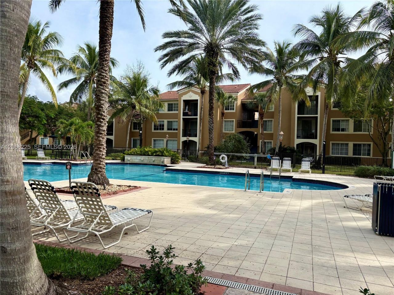 8030 N Nob Hill Rd , Unit 105, Tamarac, FL 33321 Photo