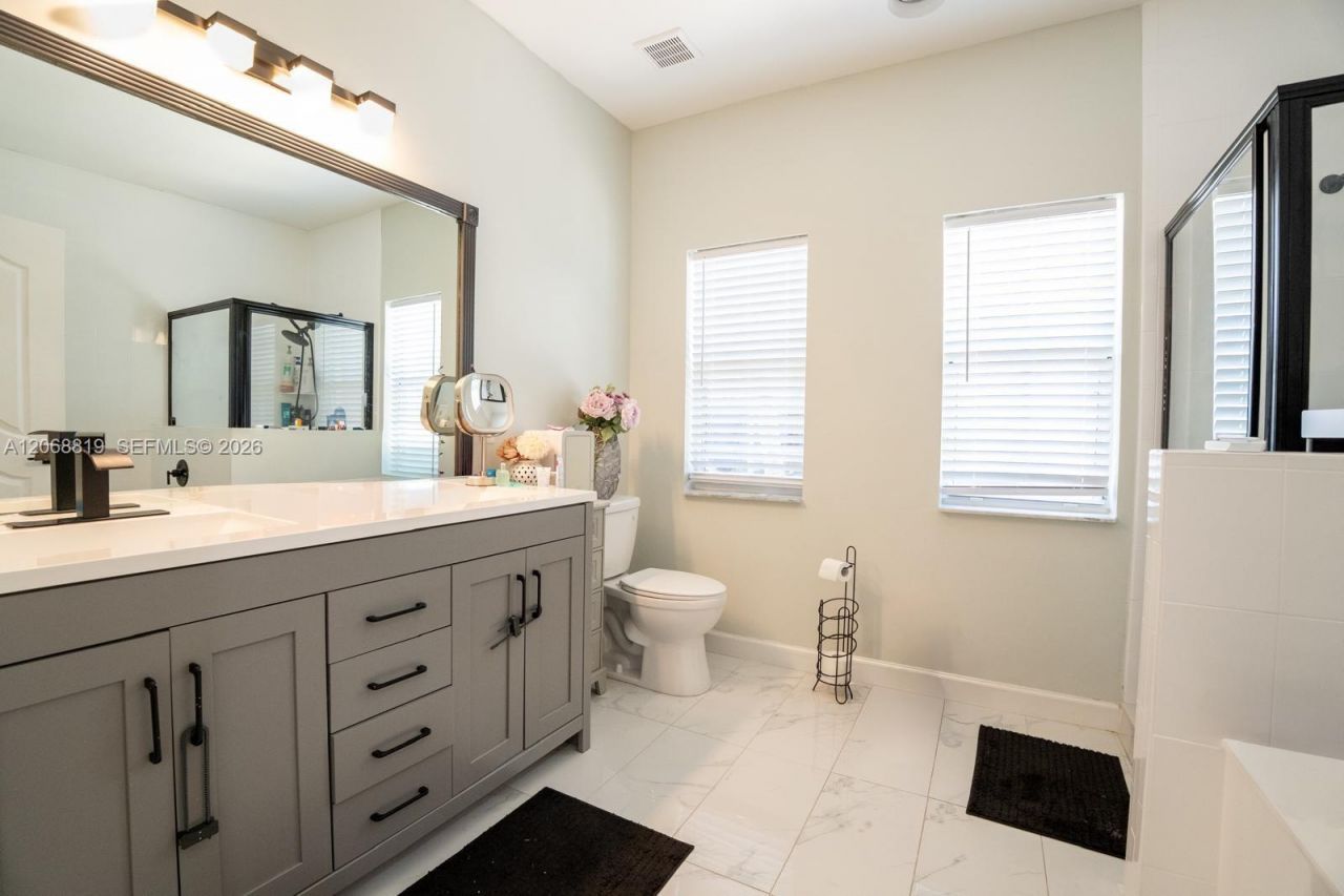 2721 NE 42nd Ave, Homestead, FL 33033 Photo
