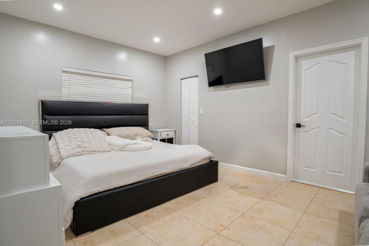 2721 NE 42nd Ave, Homestead, FL 33033 Photo