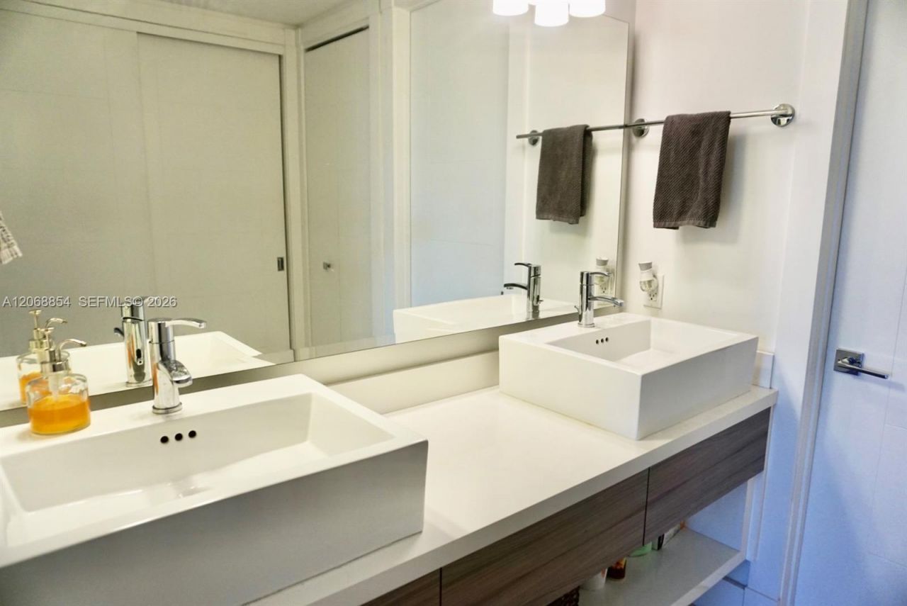 151 Crandon Blvd, Unit 341, Key Biscayne, FL 33149 Photo