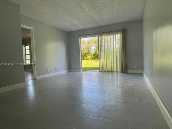 10169 Twin Lakes Dr , Unit 23-E, Coral Springs, FL 33071