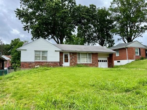 9423 Ardmore Drive , St Louis, MO 63137