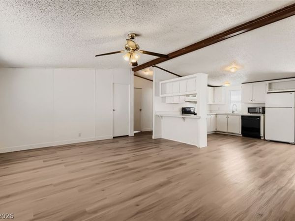 6105 Berthelot Lane, Las Vegas, NV 89122