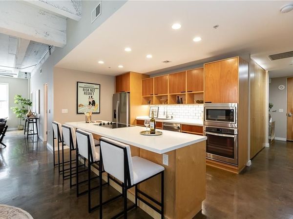 21 W 10th Street, Unit 7D, Kansas City, MO 64105