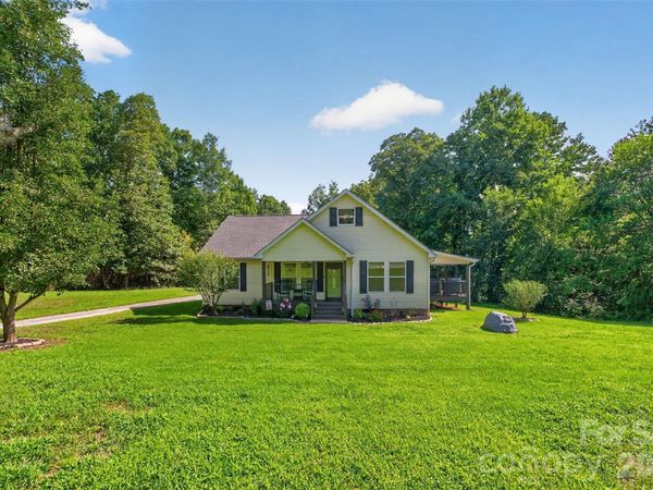 618 Indian Hill Road , Olin, NC 28660