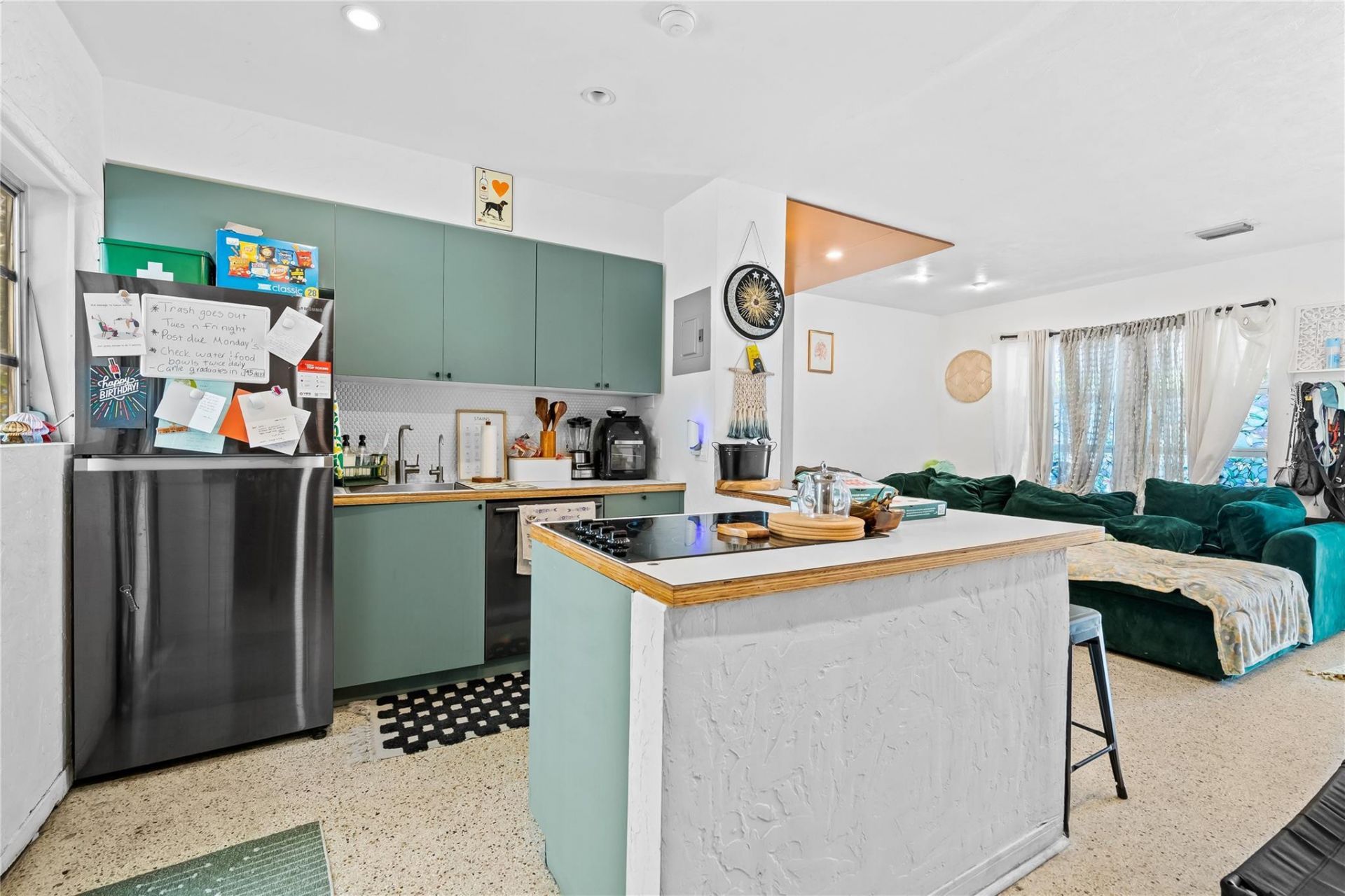 724 NE 3rd Avenue, Fort Lauderdale, FL 33394 Photo