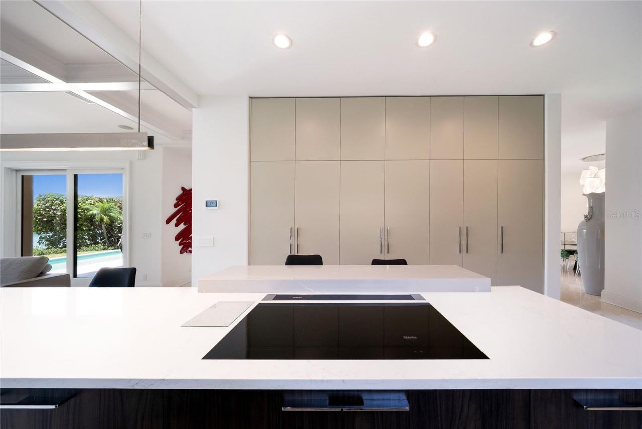 65 Lighthouse Point Drive, Longboat Key, FL 34228 Photo