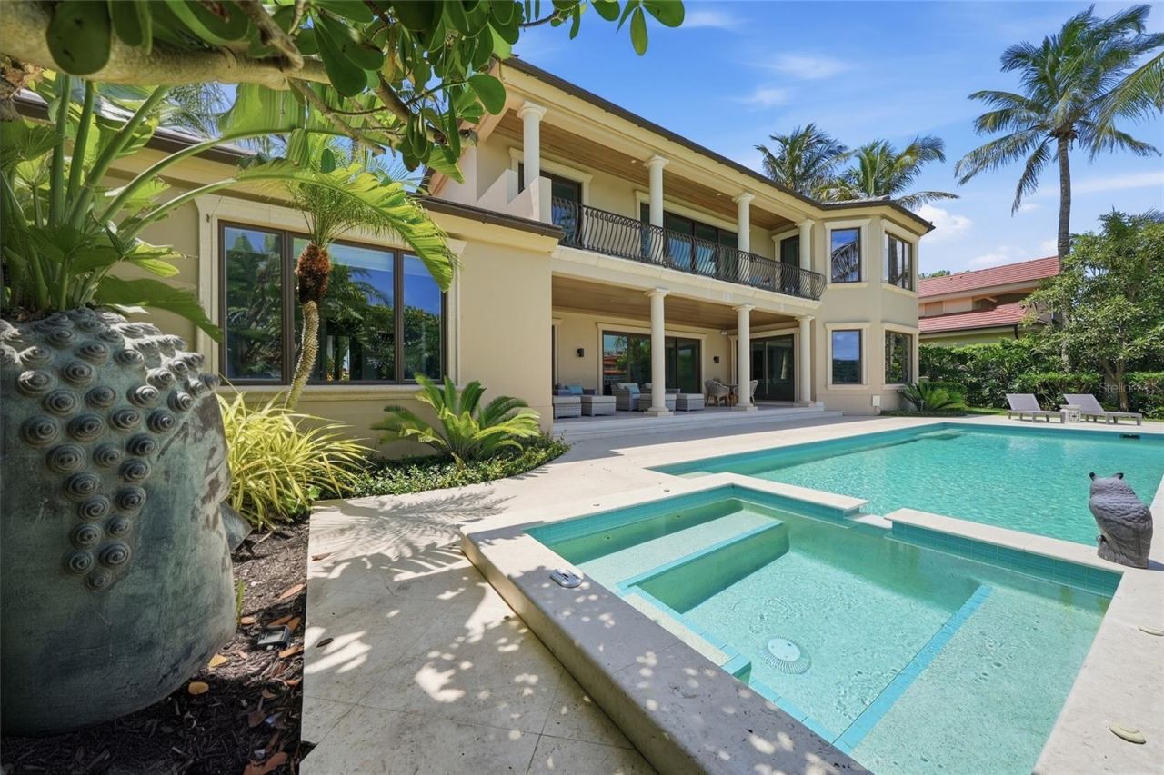 65 Lighthouse Point Drive, Longboat Key, FL 34228 Photo