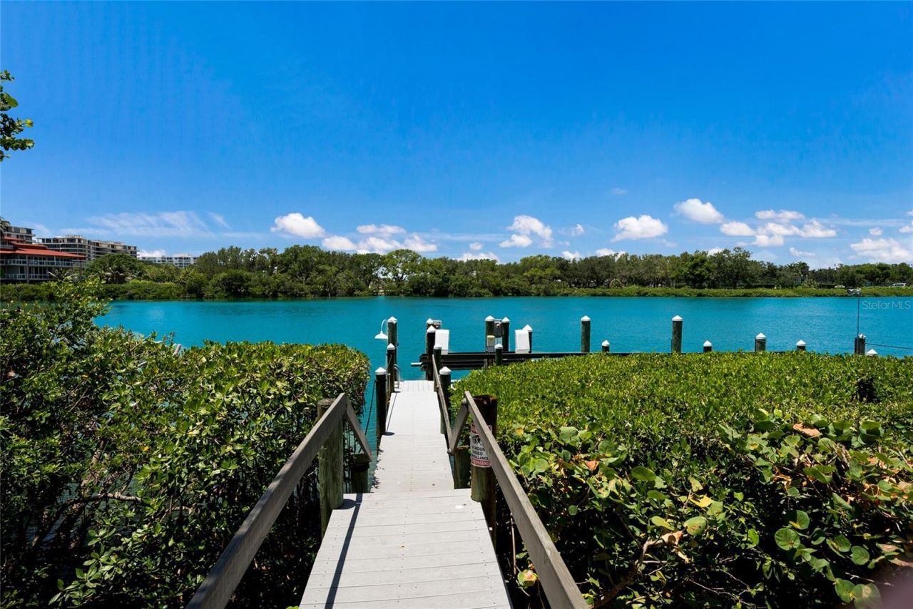 65 Lighthouse Point Drive, Longboat Key, FL 34228 Photo