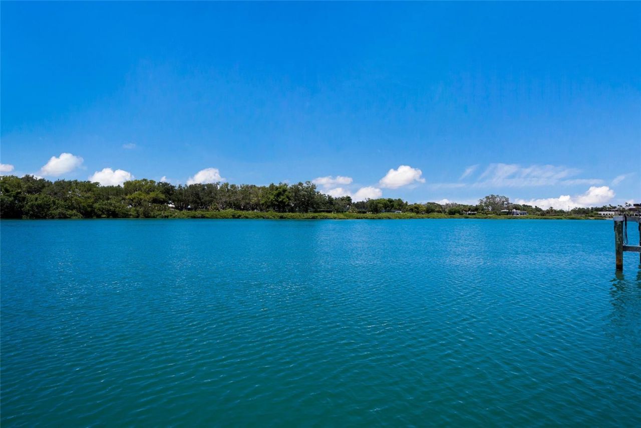 65 Lighthouse Point Drive, Longboat Key, FL 34228 Photo