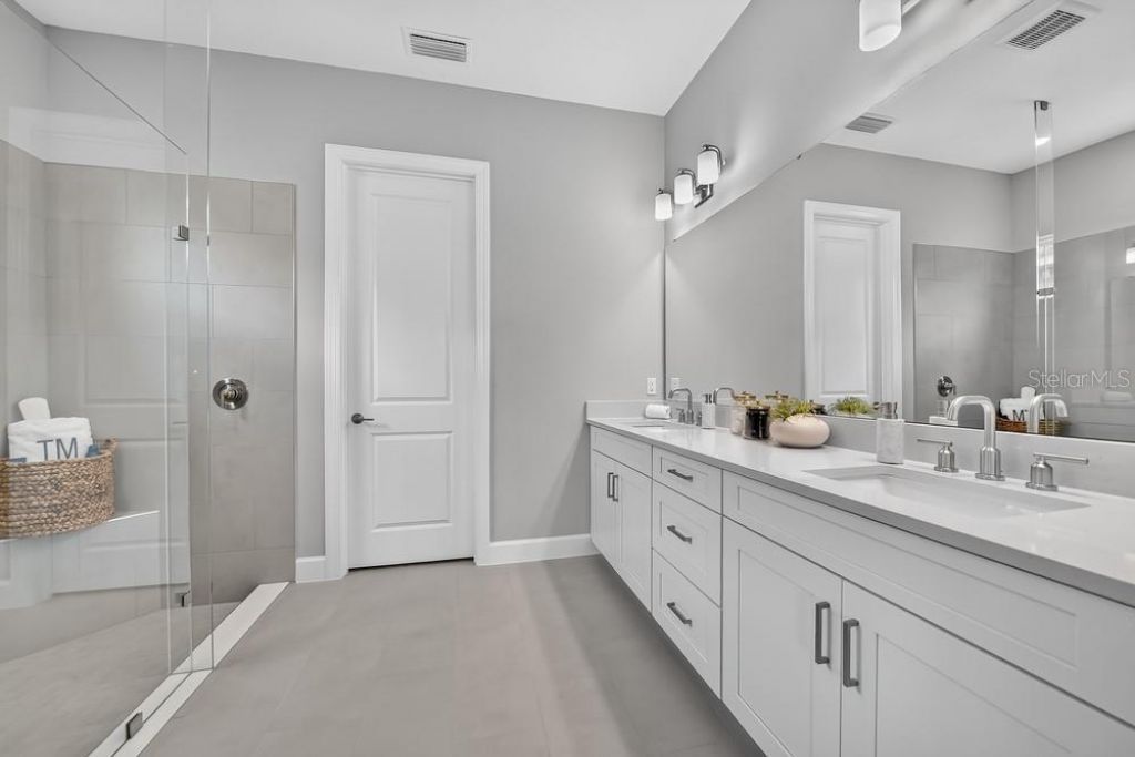 5676 Nevis Terrace, Kissimmee, FL 34758 Photo