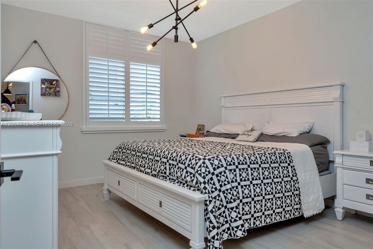 1 Century Ln , Unit 203, Miami Beach, FL 33139 Photo