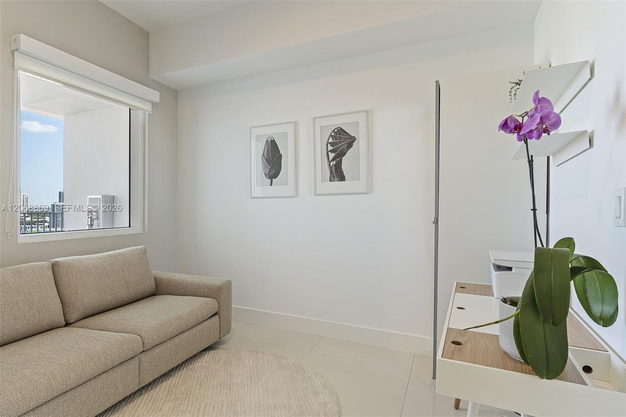 2020 N Bayshore Dr , Unit 2105, Miami, FL 33137 Photo