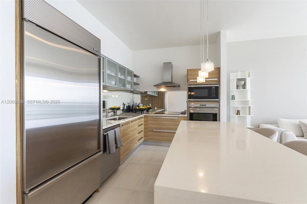 2020 N Bayshore Dr , Unit 2105, Miami, FL 33137 Photo