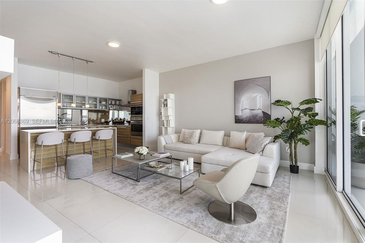 2020 N Bayshore Dr , Unit 2105, Miami, FL 33137 Photo