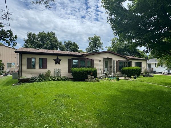 403 E Byron Street , Sidney, IL 61877