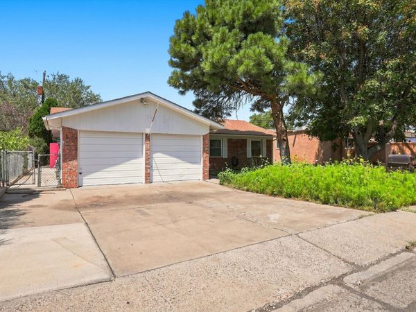 1913 Adonis Court NE, Albuquerque, NM 87112
