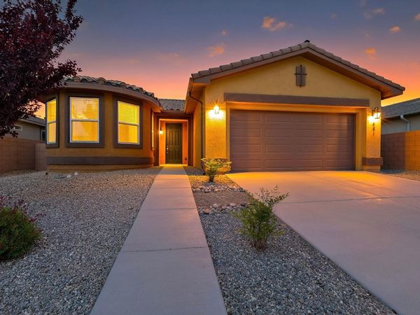 481 Rio Chama Circle SW, Los Lunas, NM 87031