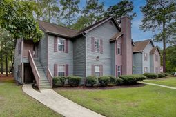 7945 Parklane photo 4