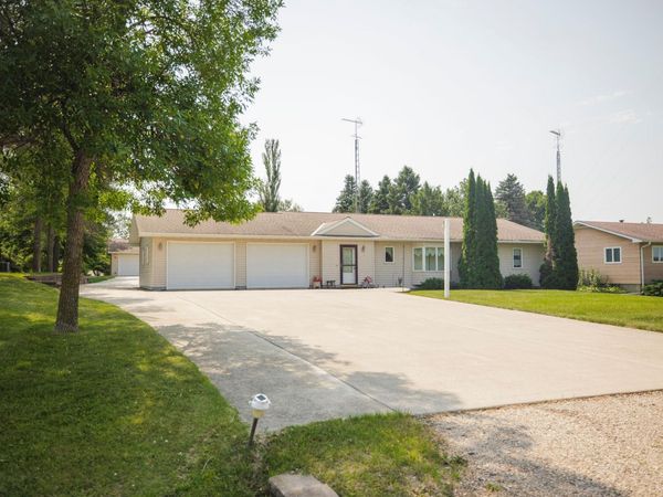 20717 464th Avenue, Morris, MN 56267