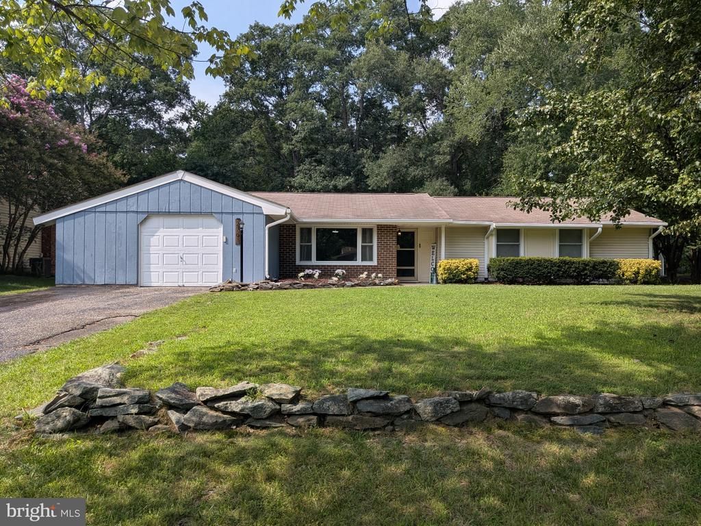 2761 PINEWOOD DRIVE, WALDORF, MD 20601