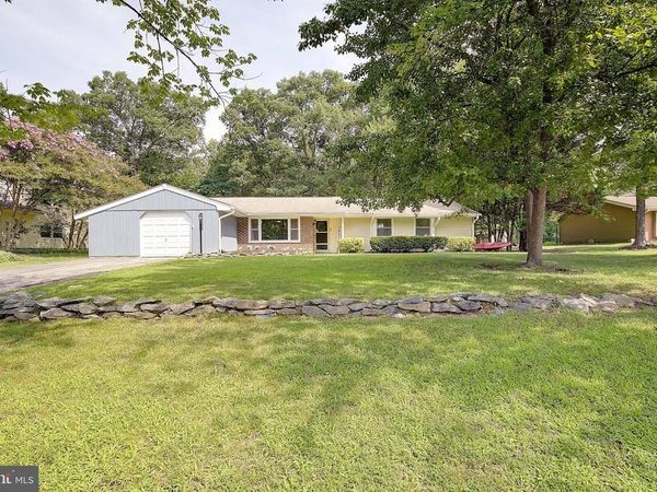 2761 PINEWOOD DRIVE, WALDORF, MD 20601