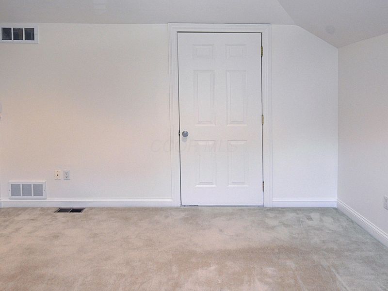 3166 Melbury Drive, Columbus, OH 43221 Photo 45