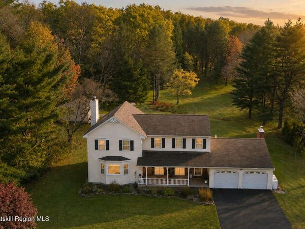 90 Lape Road, Schodack, NY 12123