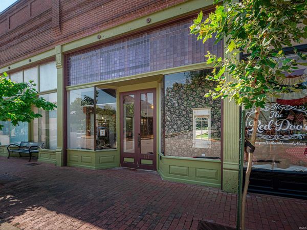527 Church Street, New Harmony, IN 47631