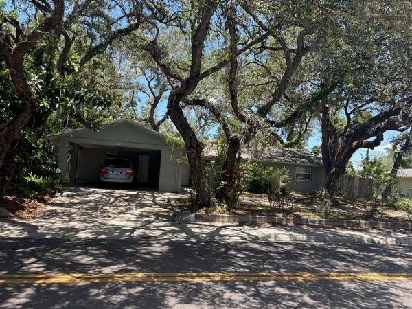 439 E MARTIN LUTHER KING JR DRIVE, TARPON SPRINGS, FL 34689