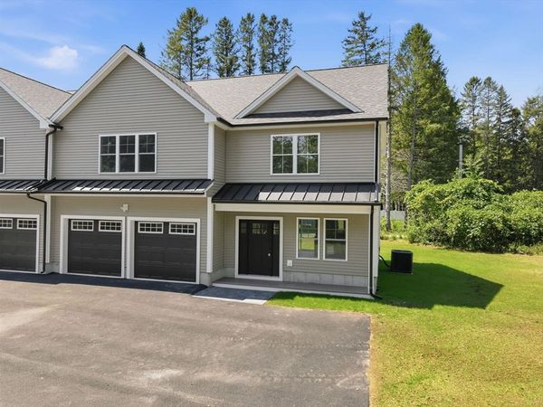 64 Homeward Avenue, Unit B, Uxbridge, MA 01569