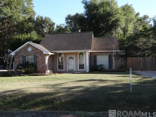 13446 S Trace Ave, Walker, LA 70785