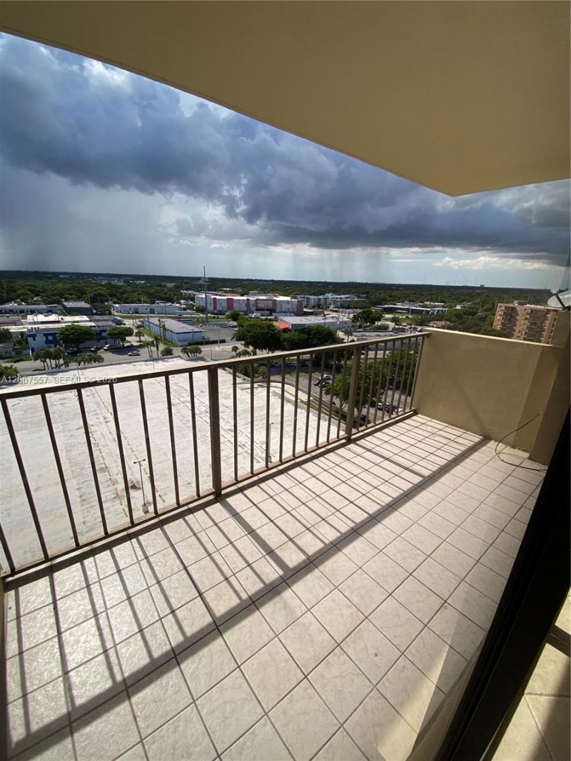 1470 NE 123rd St , Unit A1406, North Miami, FL 33161 Photo