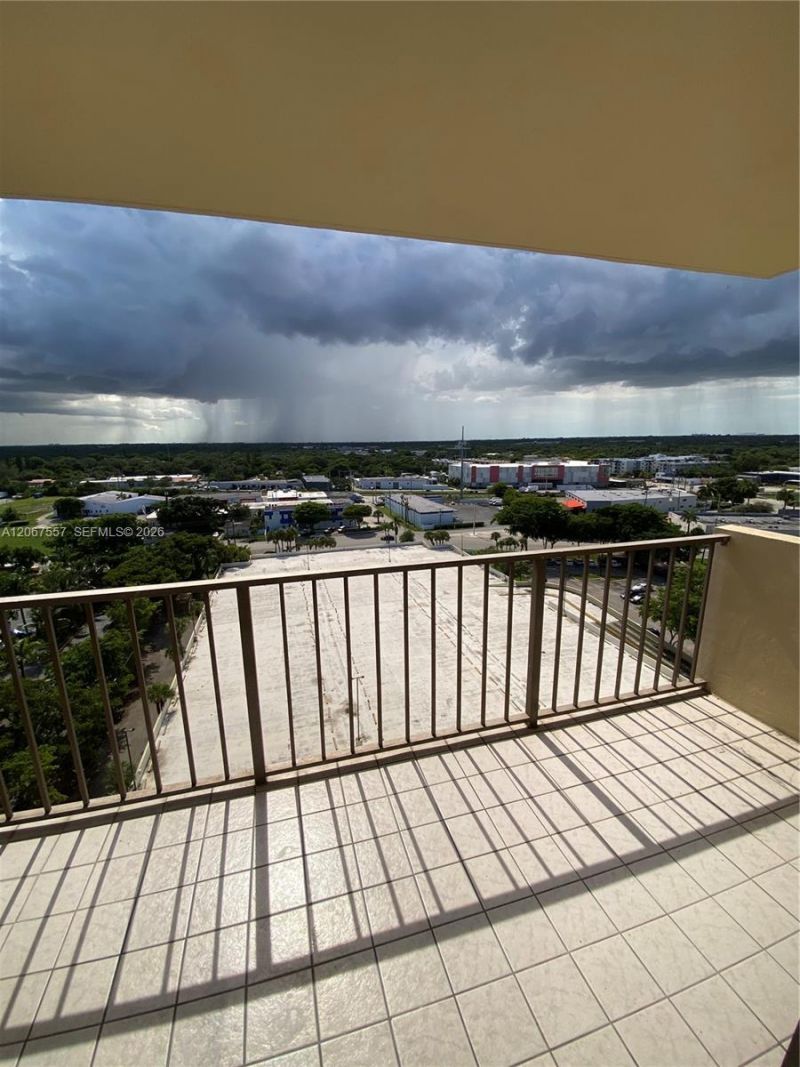 1470 NE 123rd St , Unit A1406, North Miami, FL 33161 Photo
