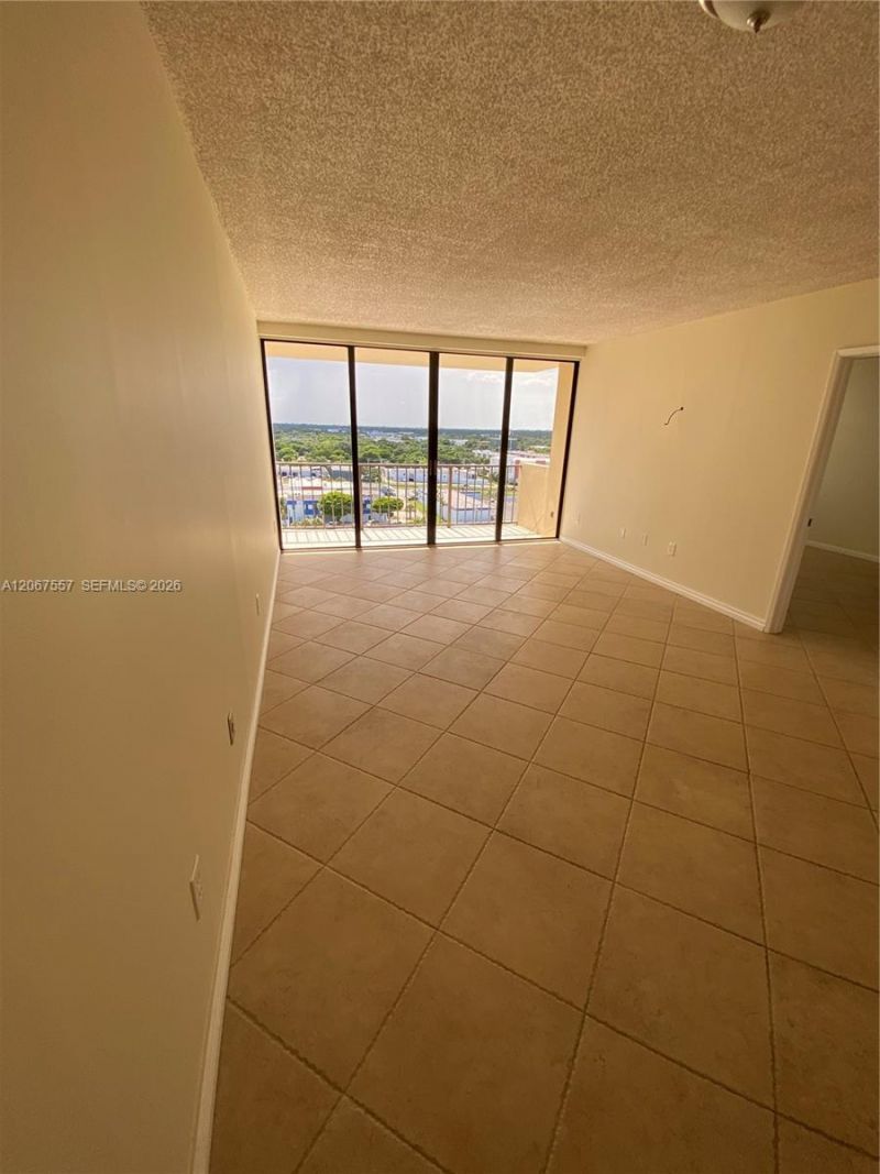 1470 NE 123rd St , Unit A1406, North Miami, FL 33161 Photo