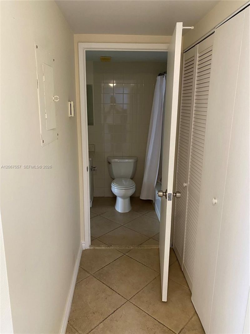 1470 NE 123rd St , Unit A1406, North Miami, FL 33161 Photo