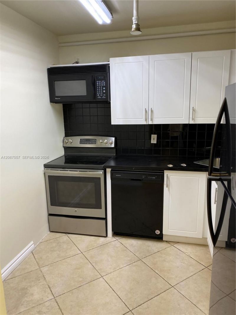 1470 NE 123rd St , Unit A1406, North Miami, FL 33161 Photo
