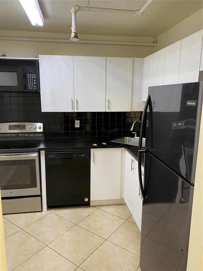 1470 NE 123rd St , Unit A1406, North Miami, FL 33161 Photo