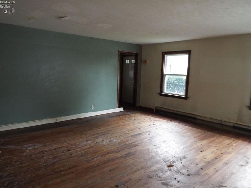 103 Fairfield Avenue, Bellevue, OH 44811 Photo 4