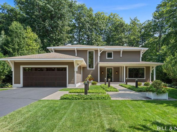 150 W Shore Woods, Douglas, MI 49406