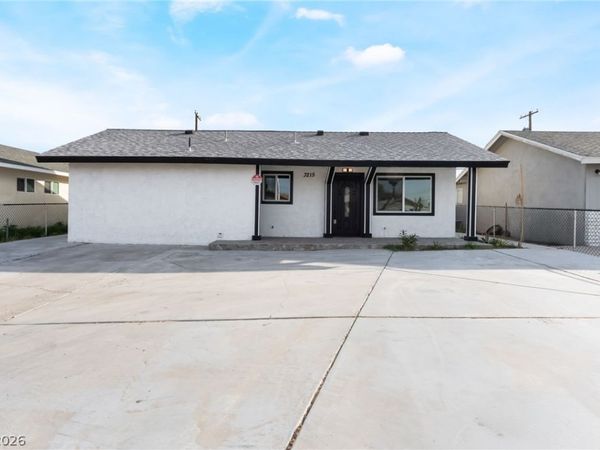 3215 Dillon Avenue , North Las Vegas, NV 89030