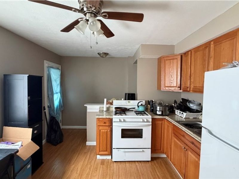 16225 Edgewood Court, Maple Heights, OH 44137 Photo 5
