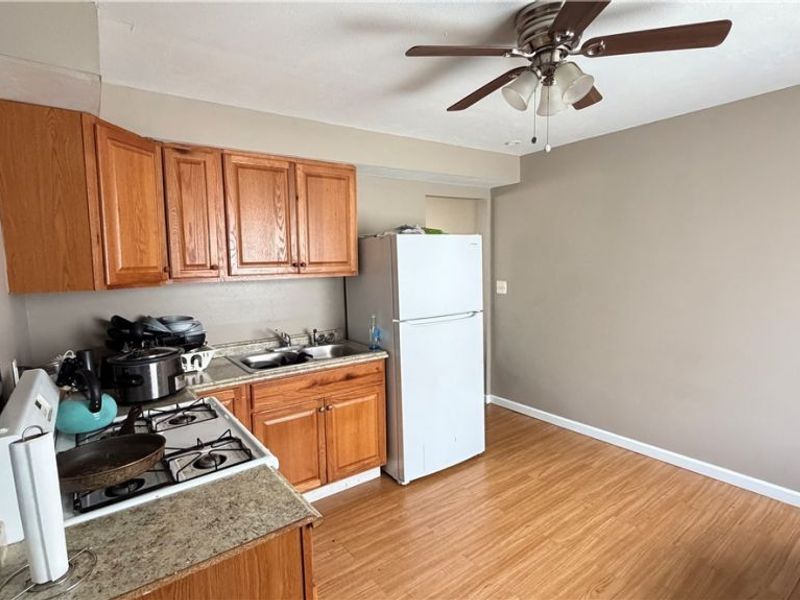 16225 Edgewood Court, Maple Heights, OH 44137 Photo 6