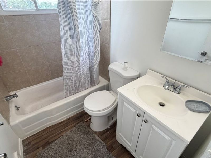 16225 Edgewood Court, Maple Heights, OH 44137 Photo 9