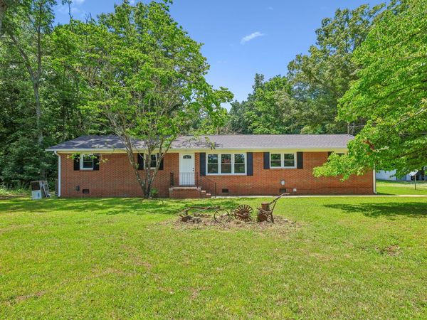 512 New Rock Creek Rd , Tullahoma, TN 37388