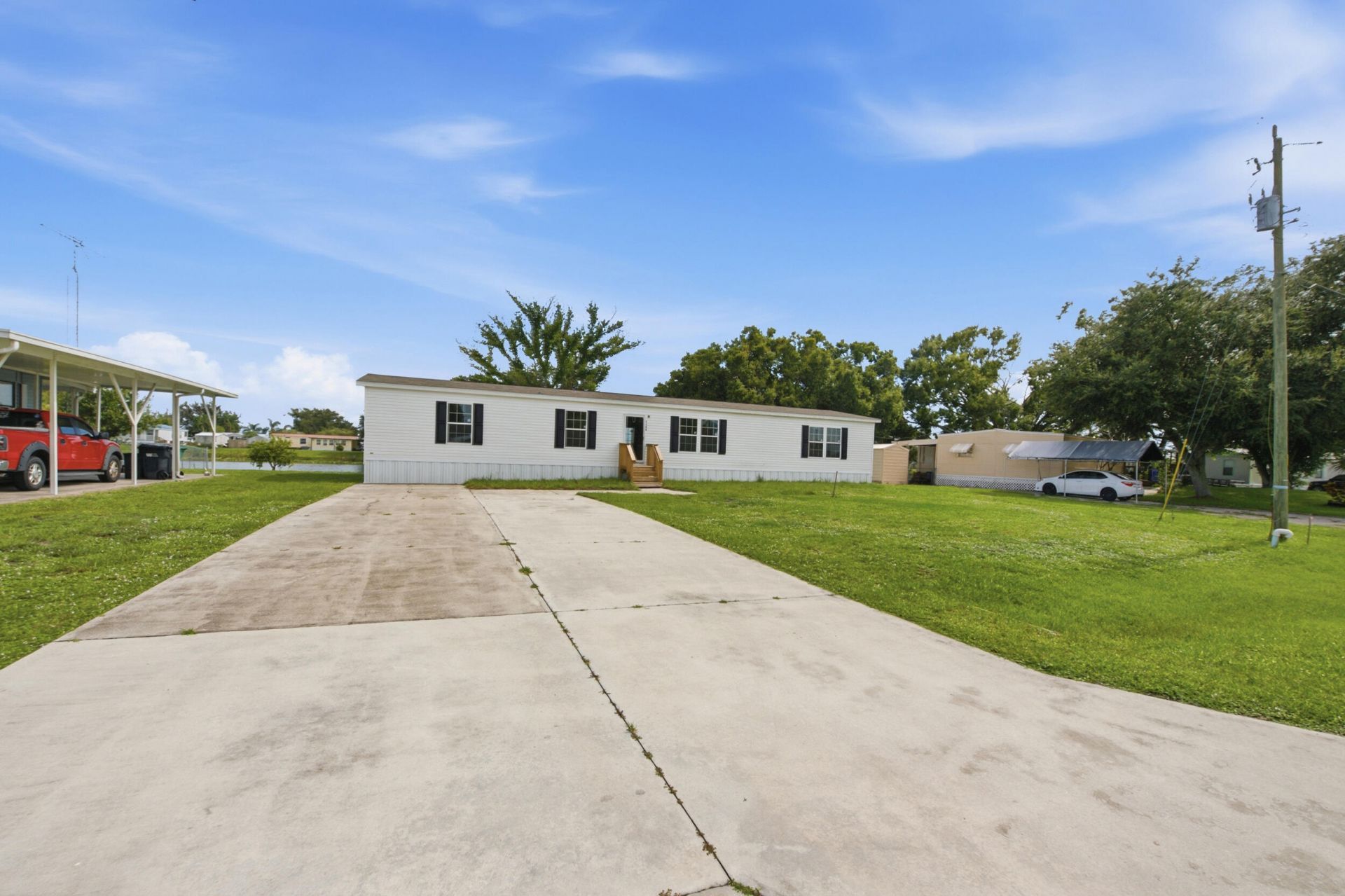 2130 SE 25th Drive, Okeechobee, FL 34974 Photo