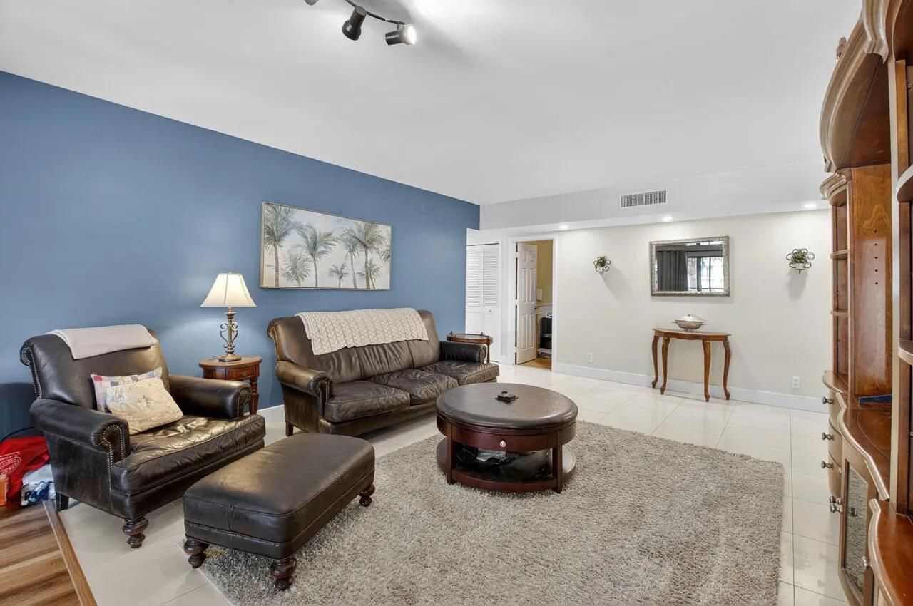 6342 Longboat Lane W, Unit 201, Boca Raton, FL 33433 Photo