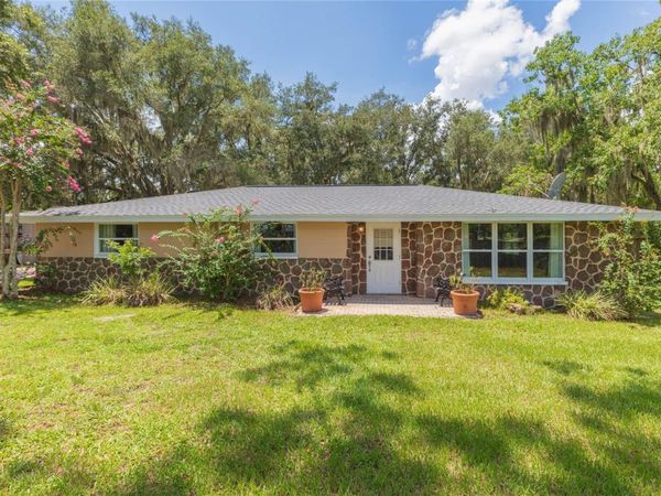 8719 HANDCART ROAD , WESLEY CHAPEL, FL 33545
